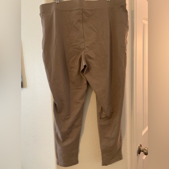 Philosophy Taupe Apparel - Picture 3 of 3